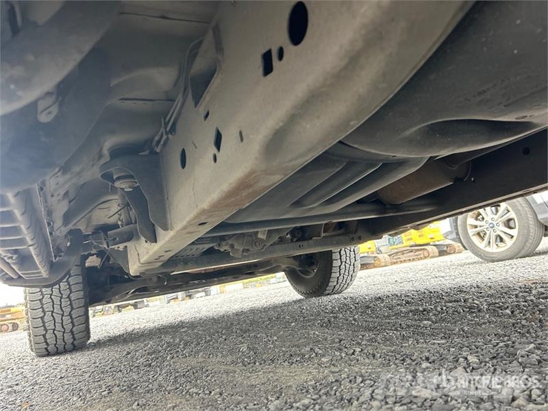 Ford F-150 XL 4x4 Extended Cab Pickup Drugi