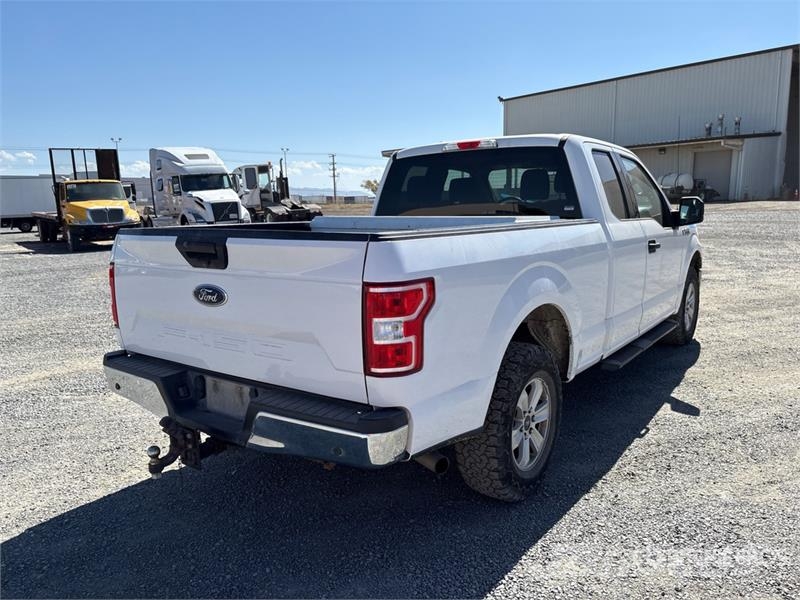 Ford F-150 XL 4x4 Extended Cab Pickup 其他