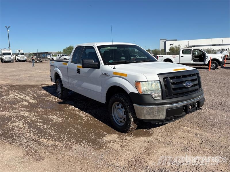 Ford F-150 XL 4x4 Extended Cab Pickup Ostalo