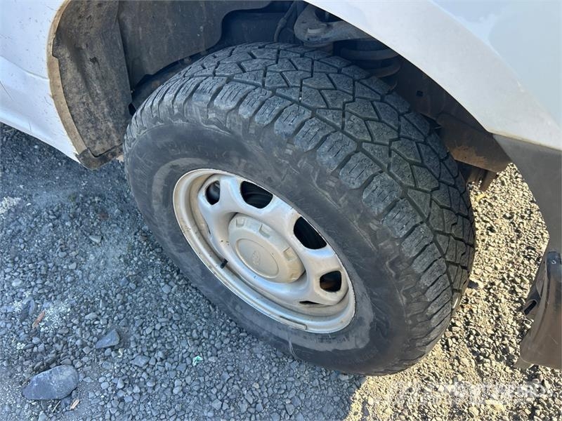Ford F-150 XL 4x4 Extended Cab Pickup Drugi