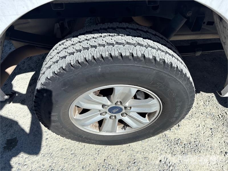 Ford F-150 XL 4x4 Extended Cab Pickup Drugi