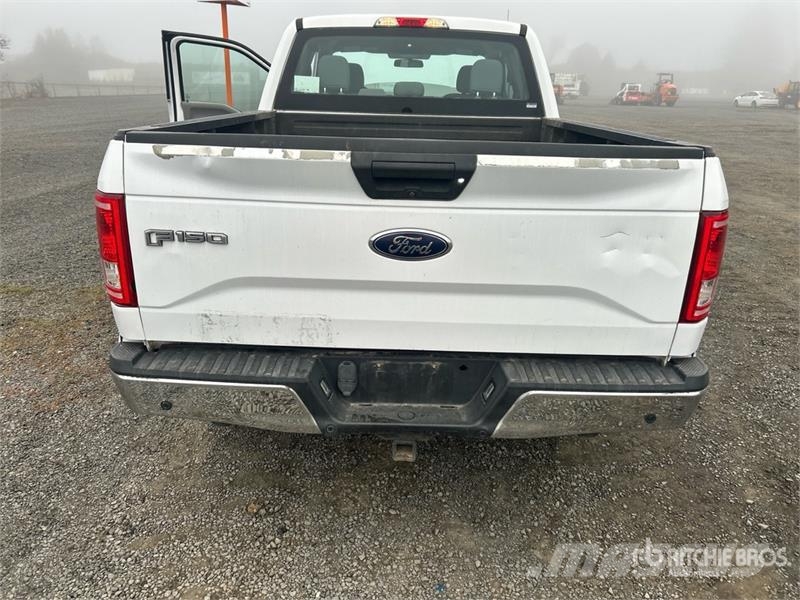 Ford F-150 XL 4x4 Extended Cab Pickup Andere Transporter