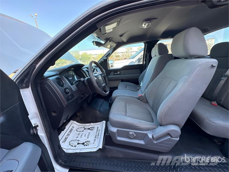 Ford F-150 XL 4x4 Extended Cab Pickup Ostalo