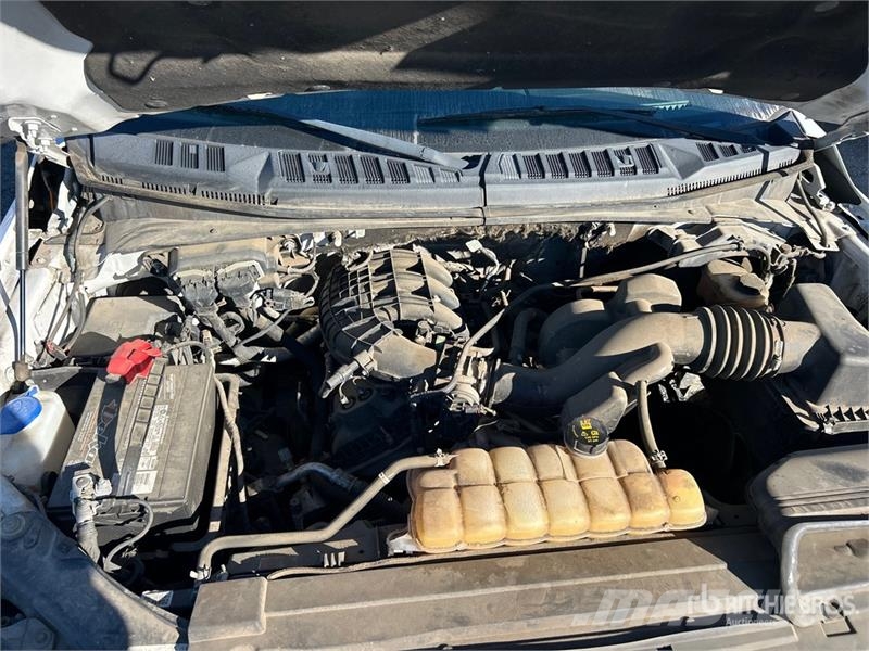 Ford F-150 XL 4x4 Extended Cab Pickup Drugi