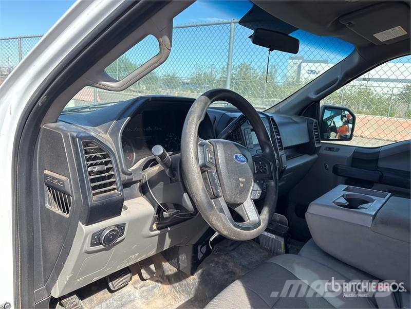Ford F-150 XL 4x4 Extended Cab Pickup Ostalo