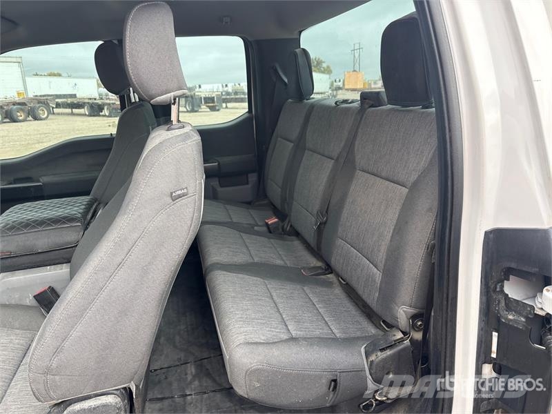 Ford F-150 XL 4x4 Extended Cab Pickup Andre varebiler