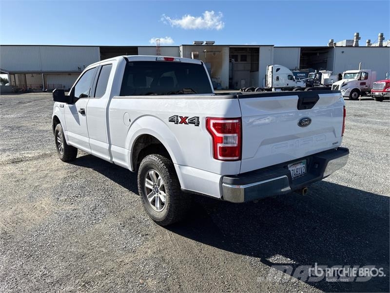 Ford F-150 XL 4x4 Extended Cab Pickup Andere Transporter