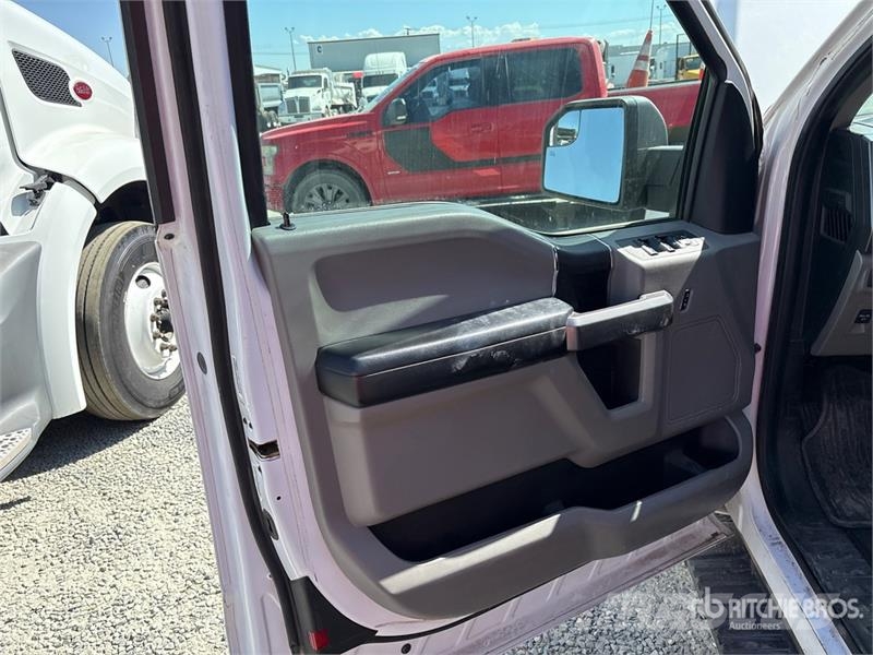 Ford F-150 XL 4x4 Extended Cab Pickup 其他