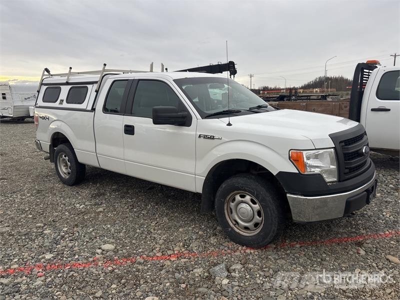 Ford F-150 XL 4x4 Extended Cab Pickup その他