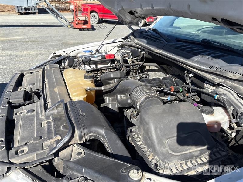 Ford F-150 XL 4x4 Extended Cab Pickup Drugi