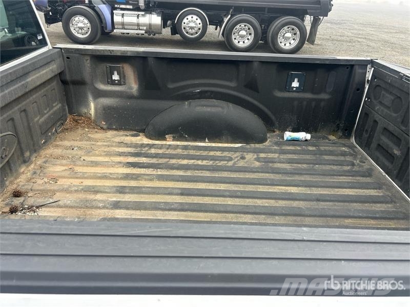 Ford F-150 XL 4x4 Extended Cab Pickup Andere Transporter