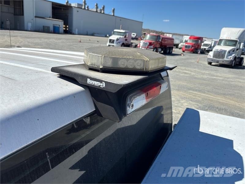 Ford F-150 XL 4x4 Extended Cab Pickup Drugi