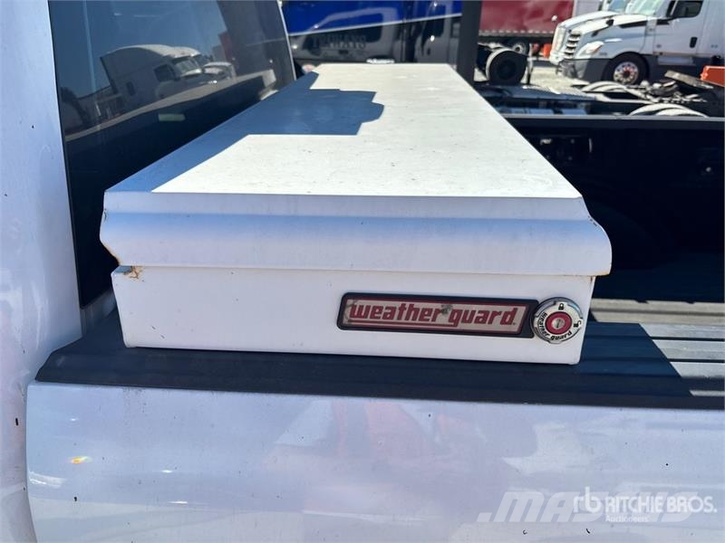 Ford F-150 XL 4x4 Extended Cab Pickup Drugi
