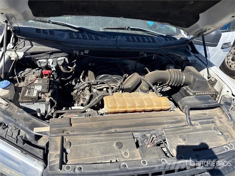 Ford F-150 XL 4x4 Extended Cab Pickup Drugi