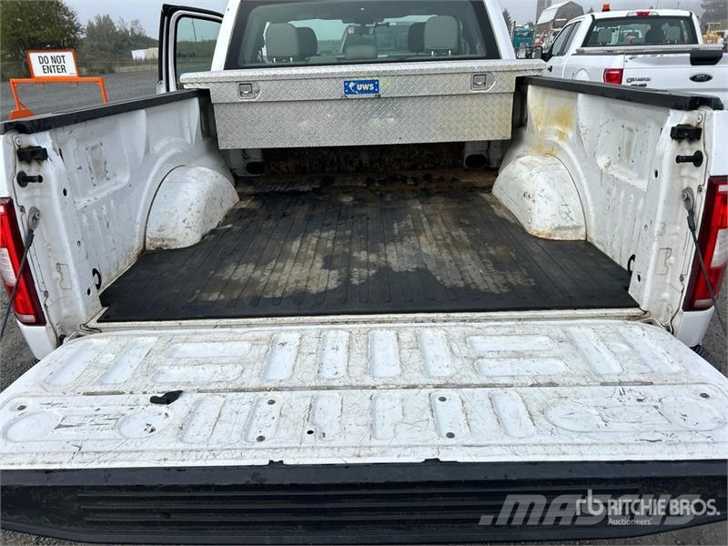 Ford F-150 XL 4x4 Extended Cab Pickup Прочие фургоны