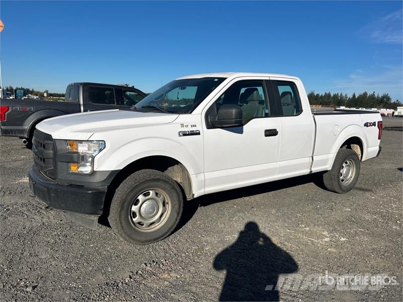 Ford F-150 XL 4x4 Extended Cab Pickup Drugi