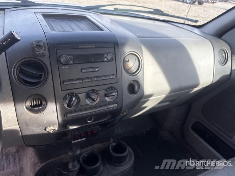 Ford F-150 XL 4x4 Extended Cab Pickup Autre fourgon / utilitaire
