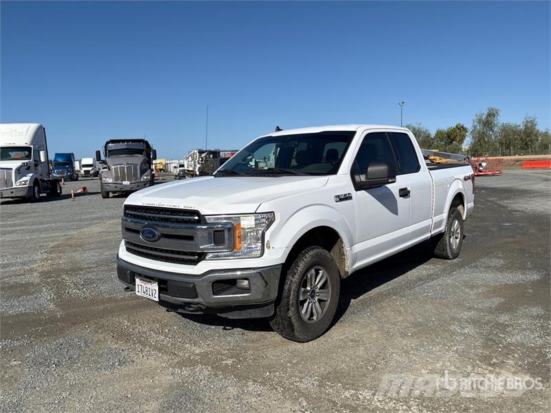 Ford F-150 XL 4x4 Extended Cab Pickup Andere Transporter