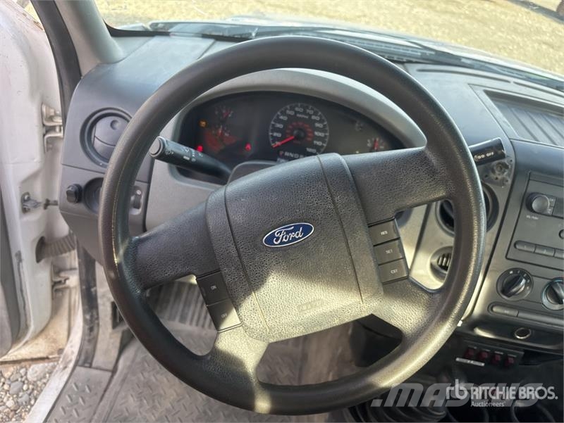 Ford F-150 XL 4x4 Extended Cab Pickup Autre fourgon / utilitaire