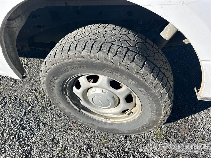 Ford F-150 XL 4x4 Extended Cab Pickup Drugi