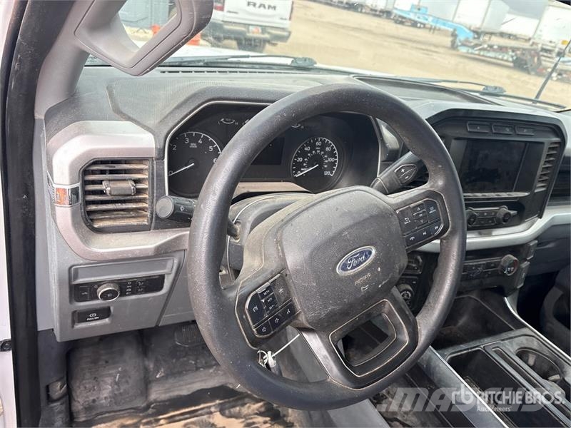 Ford F-150 XL 4x4 Extended Cab Pickup Andre varebiler