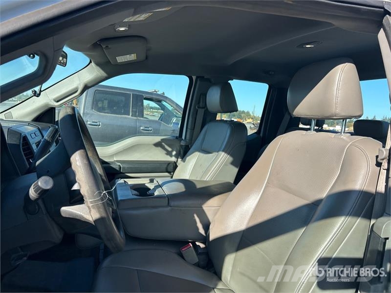 Ford F-150 XL 4x4 Extended Cab Pickup Drugi