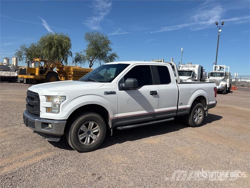 Ford F-150 XL 4x4 Extended Cab Pickup Ostalo