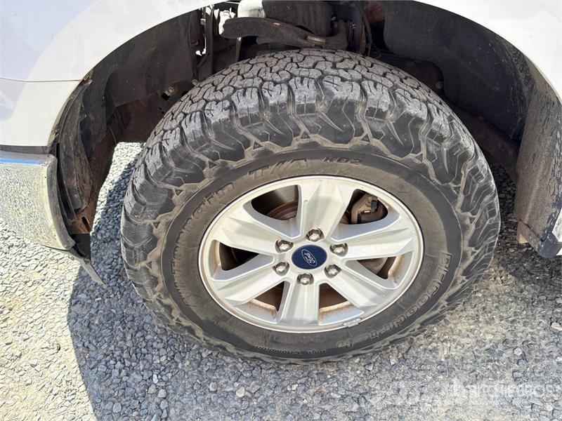 Ford F-150 XL 4x4 Extended Cab Pickup 其他