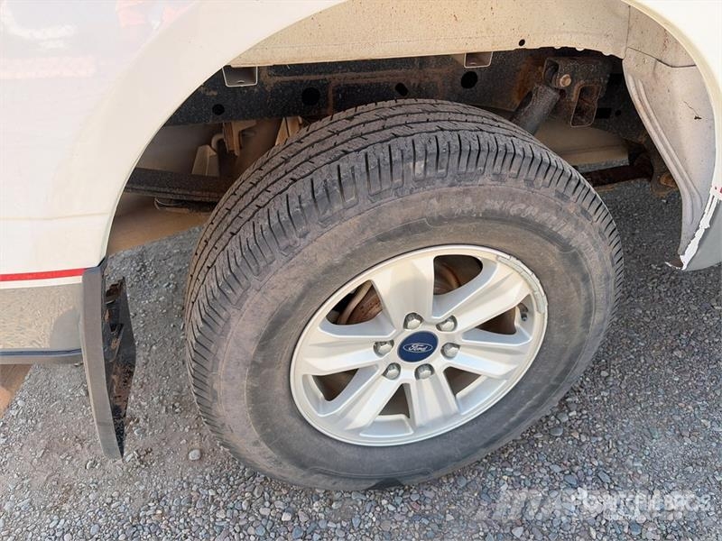 Ford F-150 XL 4x4 Extended Cab Pickup 其他