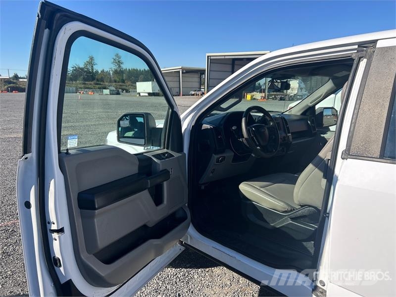Ford F-150 XL 4x4 Extended Cab Pickup Muut autot