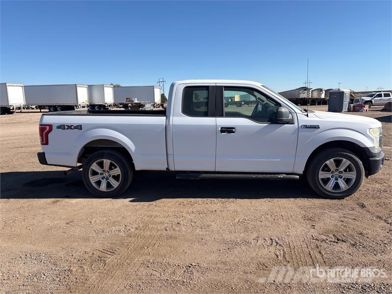 Ford F-150 XL 4x4 Extended Cab Pickup 기타