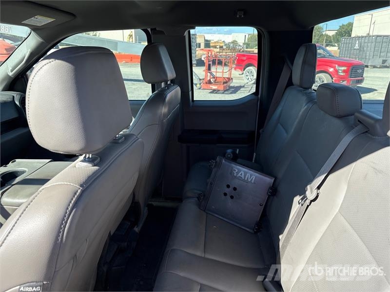 Ford F-150 XL 4x4 Extended Cab Pickup Drugi