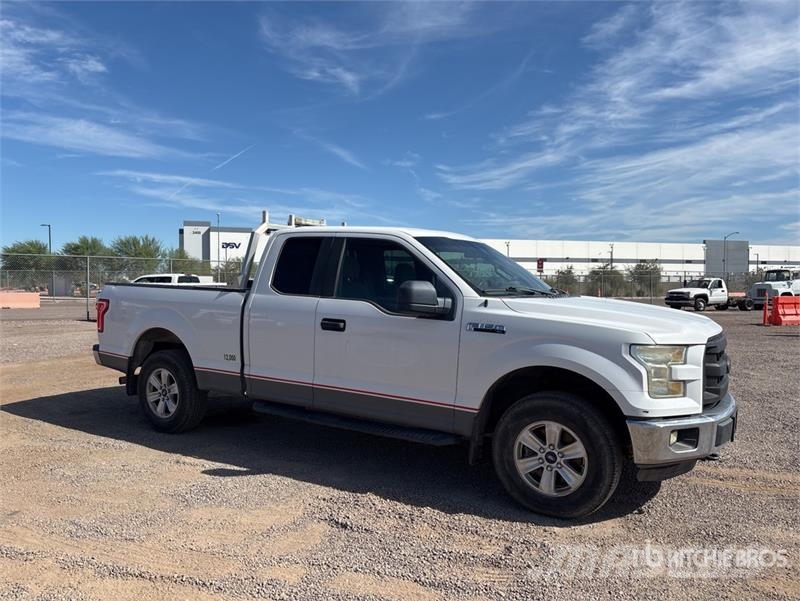 Ford F-150 XL 4x4 Extended Cab Pickup Ostalo