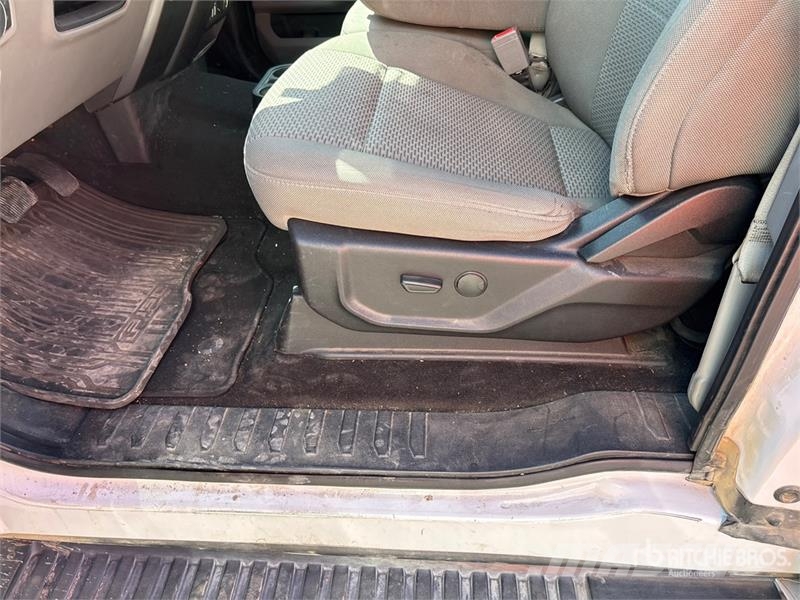 Ford F-150 XL 4x4 Extended Cab Pickup 其他