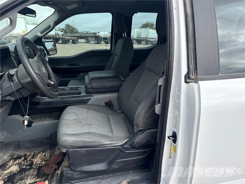 Ford F-150 XL 4x4 Extended Cab Pickup Andre varebiler