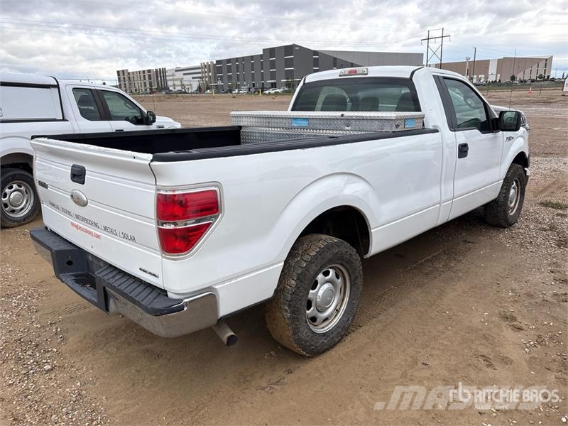 Ford F-150 XL 4x4 Pickup Drugi