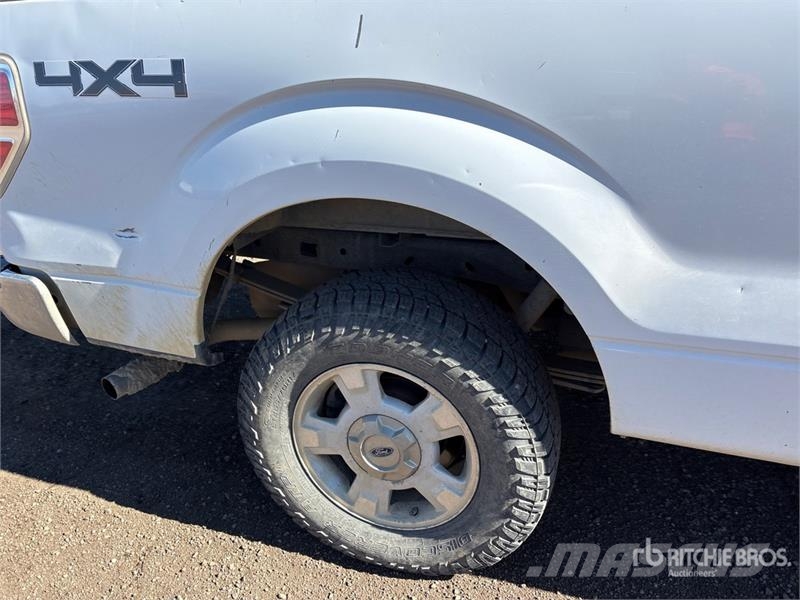 Ford F-150 XL 4x4 Pickup Drugi