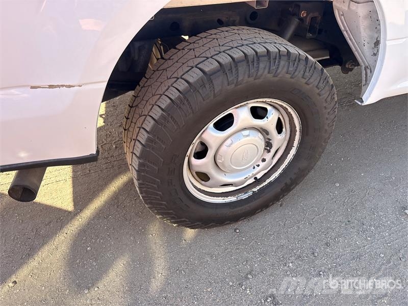 Ford F-150 XL 4x4 Pickup Otros