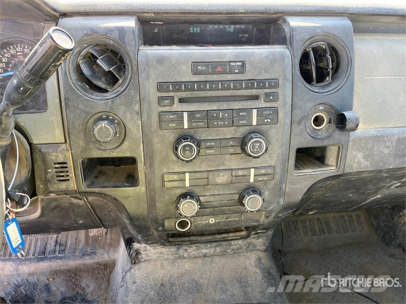 Ford F-150 XL 4x4 Pickup Інше