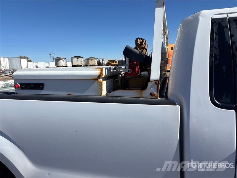 Ford F-150 XL 4x4 Pickup Drugi