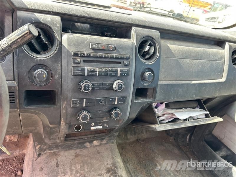 Ford F-150 XL 4x4 Pickup Drugi