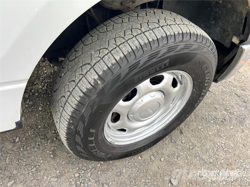 Ford F-150 XL 4x4 Pickup Drugi