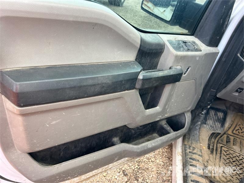 Ford F-150 XL 4x4 Pickup Ostalo
