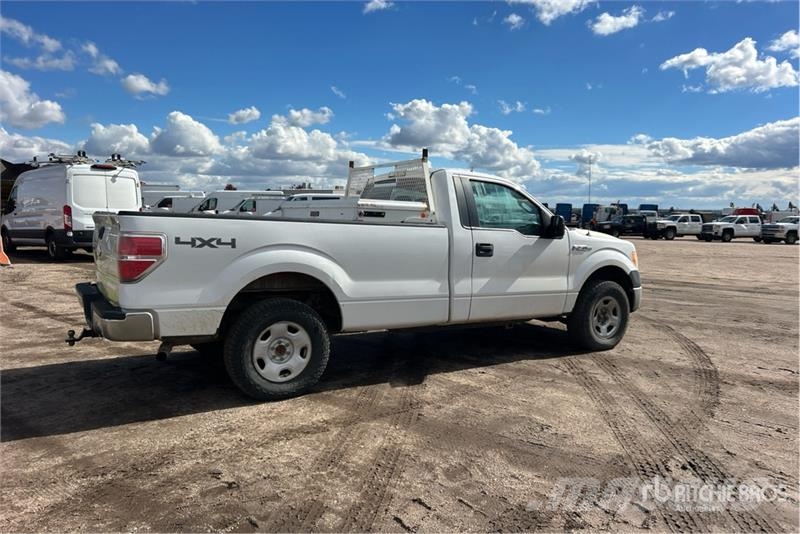 Ford F-150 XL 4x4 Pickup Drugi