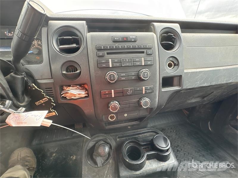 Ford F-150 XL 4x4 Pickup Drugi