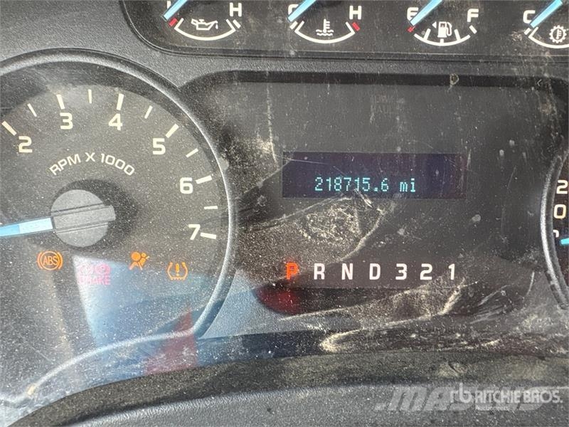 Ford F-150 XL 4x4 Pickup Drugi