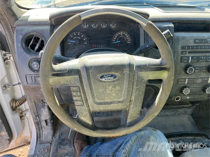 Ford F-150 XL 4x4 Pickup Інше