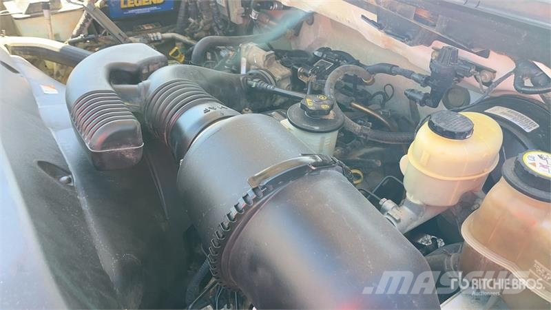 Ford F-150 XL 4x4 Pickup Muu