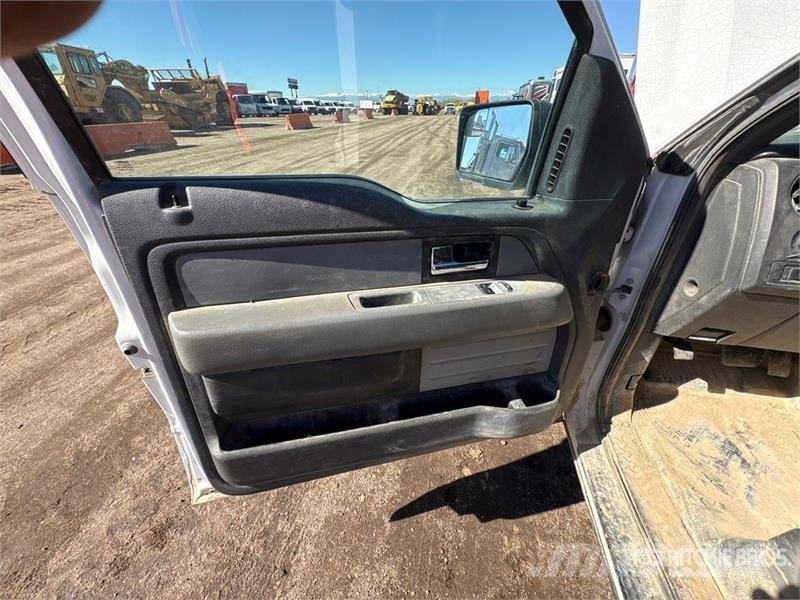Ford F-150 XL 4x4 Pickup Drugi