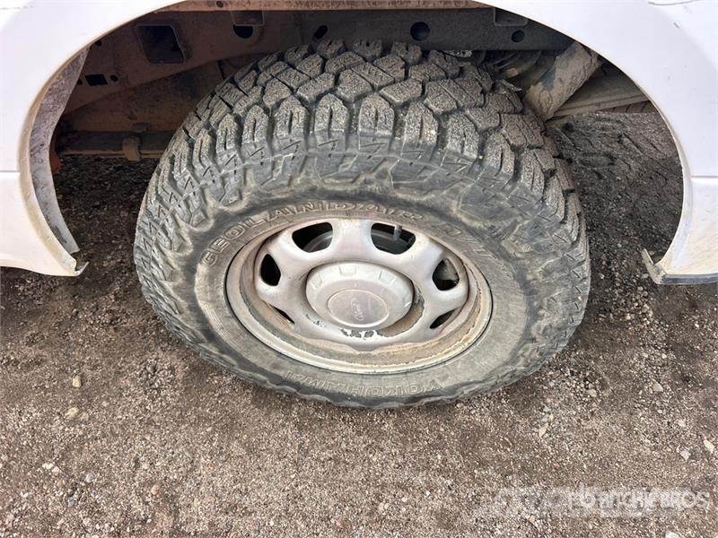 Ford F-150 XL 4x4 Pickup Ostalo